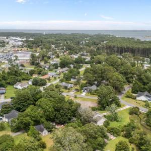 201 & 203 Sherwood Blvd