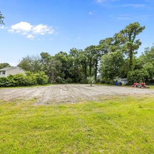 201 & 203 Sherwood Blvd