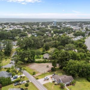 201 & 203 Sherwood Blvd