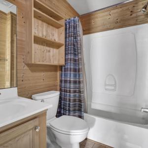 Main Bath
