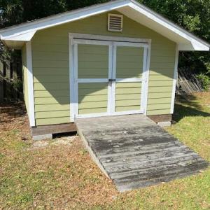Shed