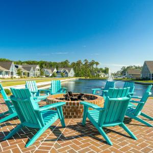 Community Fire Pit on Traders Lake