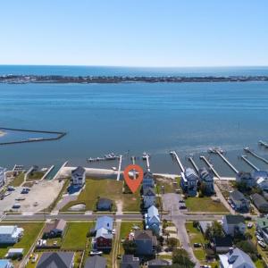 Vacant waterfront lot