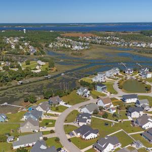 Vacant lot in Mariners Pointe