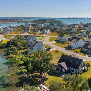 Vacant lot in Mariners Pointe