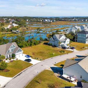 Vacant lot in Mariners Pointe
