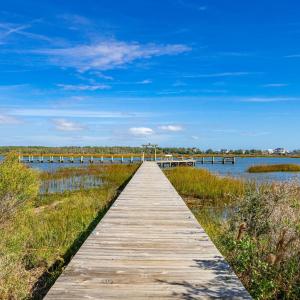 Mariners Pointe dock