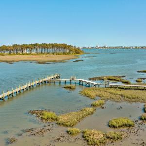 33-web-or-mls-Mariners Pointe Stock7