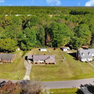 15-Country Squire Rd-15