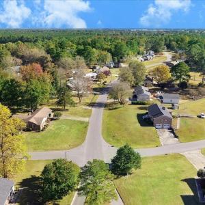 11-Country Squire Rd-11