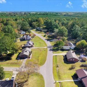 13-Country Squire Rd-13