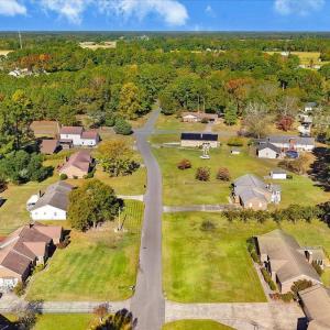 22-Country Squire Rd-22