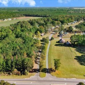 06-Country Squire Rd-6