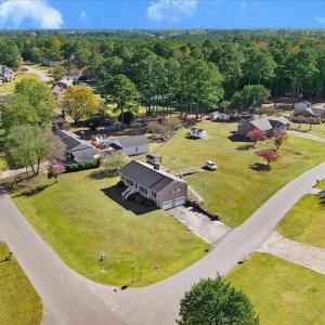 20-Country Squire Rd-20