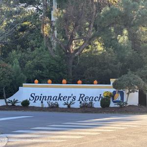 Spinnakers Reach Entrance 1.1