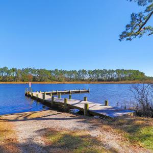 Community Day Dock and Boat Launch