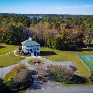 Shine Landing Amenities