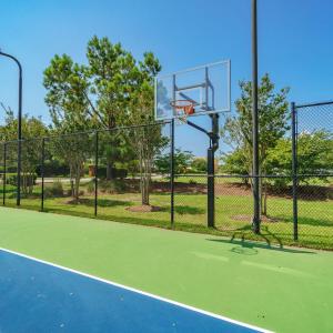 Cannonsgate tennis and basketball courts