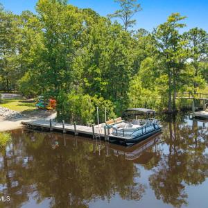 24-web-or-mls-CAMMediaLLC.com riversea-7