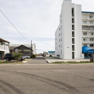 Sumter105Street ShaneL33A0600 copy