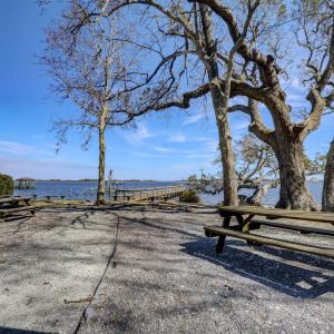 823 Chadwick Shores Dr Sneads-large-052-