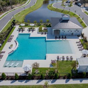 amenities-aerials-pool-01