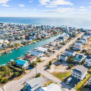 016_2103_shoreline_dr_final-17_768