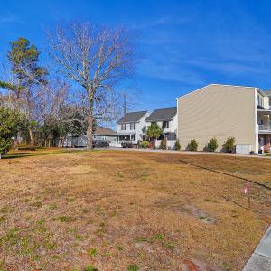 Spacious Beaufort Lot