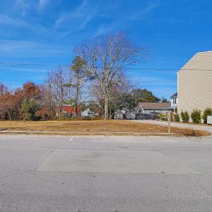 Spacious Beaufort Lot