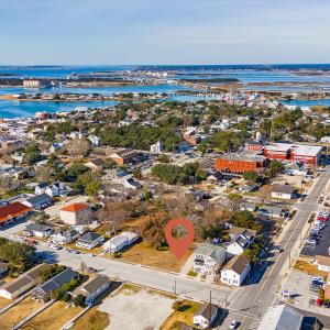 Spacious Beaufort Lot