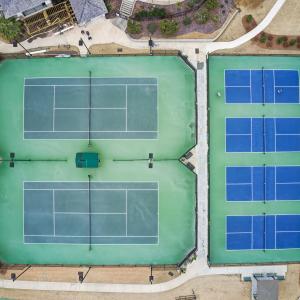 CompassPointeSkyView-05