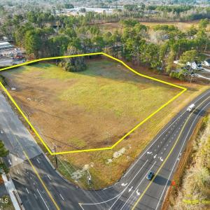 Northern Blvd and Main St