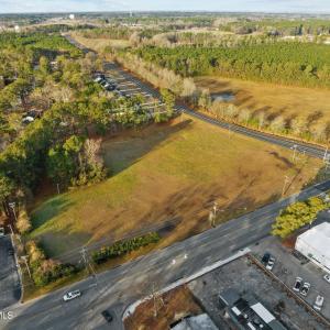 Corner of N Main and Northern Blvd