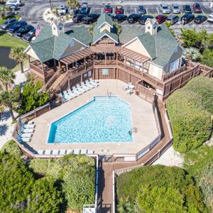 St James Beach Club
