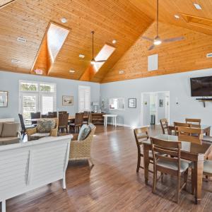 Clubhouse Main Room