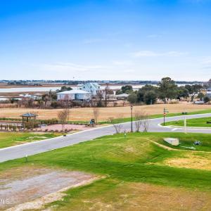 020_lot_100_north_glimmering_glass_lane_