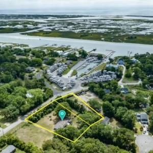 outline of both lots