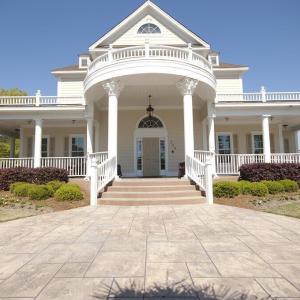 amenity_center_front2