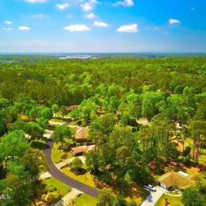 Carolina Shores with the ocean on the
