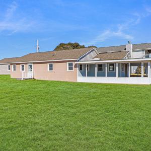 Waterfront Home in Newport