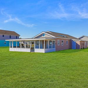 Waterfront Home in Newport