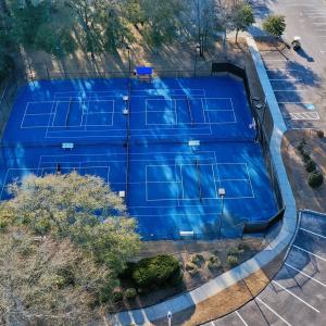 pickle ball courts