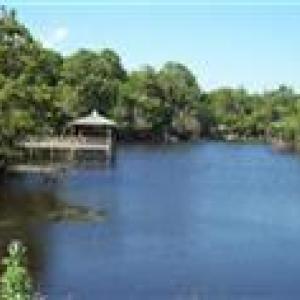 Oyster Harbour Hewetts lake and pier
