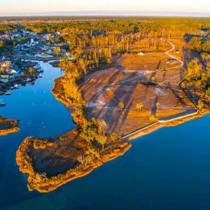 246 AMPHITHEATER DRIVE