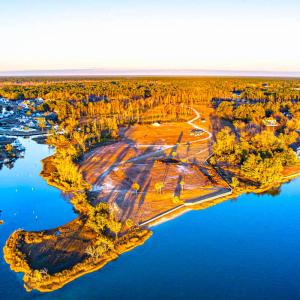 246 AMPHITHEATER DRIVE