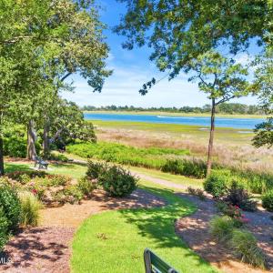 048_landfall_amenities_summer-12_619