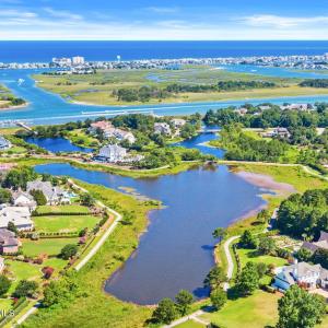 049_landfall_amenities_summer-13_579