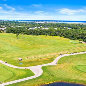041_landfall_amenities_summer-5_870