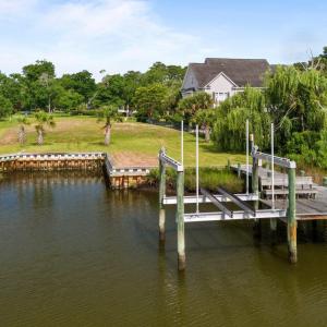 Room for Large Boat docked in Basin