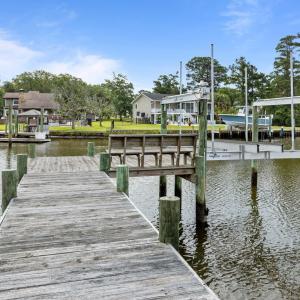 Dock with Lift
